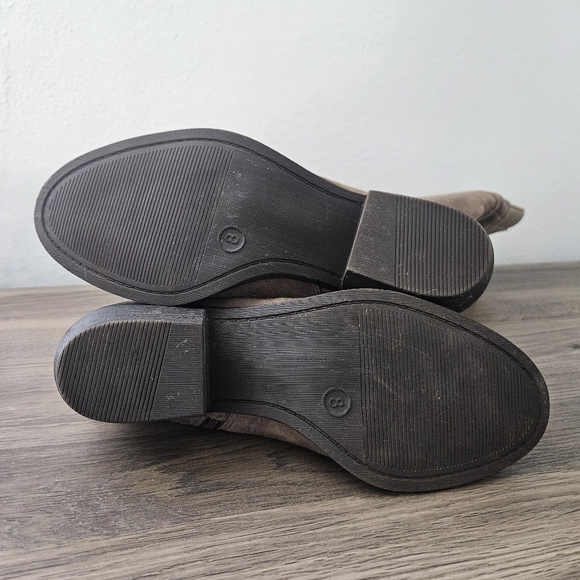 Suede taupe knee-high boots‎ size 8 by David Aaron - Picture 7 of 8